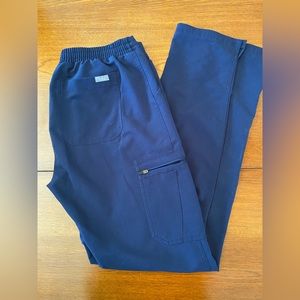 Figs Yola scrub pants. Small tall